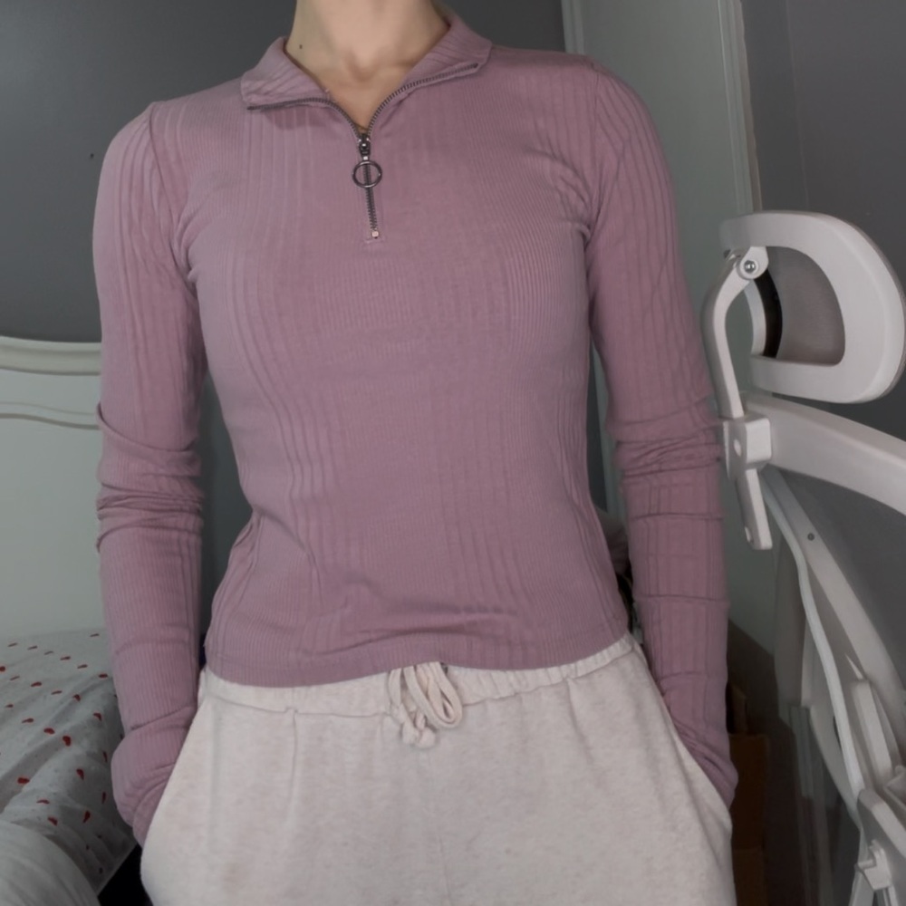 Muave long sleeve top